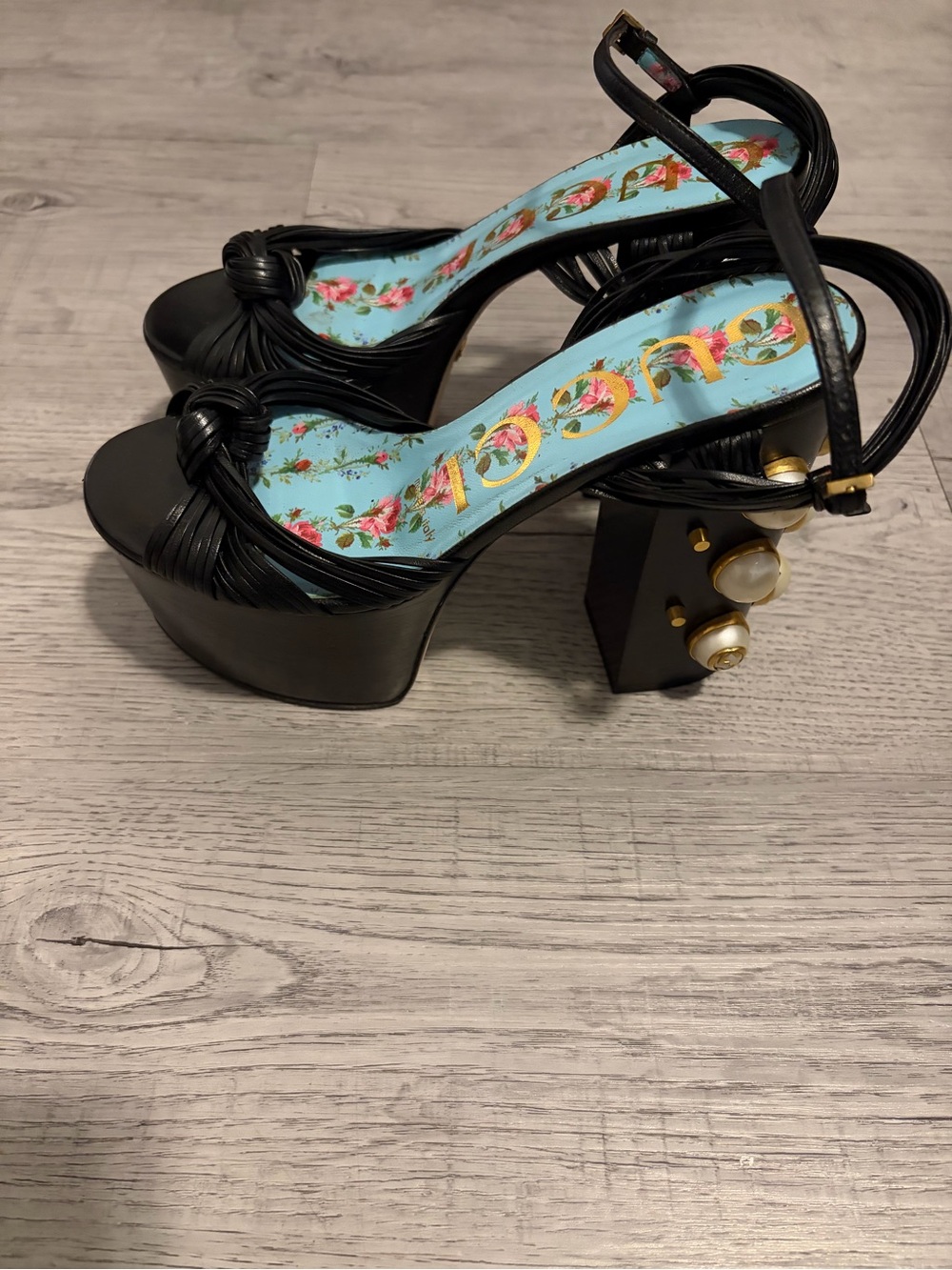 Gucci Black Leather Knot Platform Sandals with Floral Insole